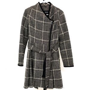 Guess Wool Blend Asymmetrical Mid Length Coat Sz M Plaid Vintage Black and White